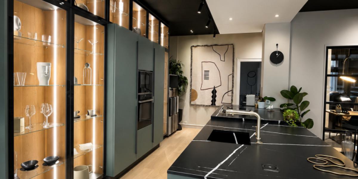 Image Cuisine sur mesure vert muschio et silestone