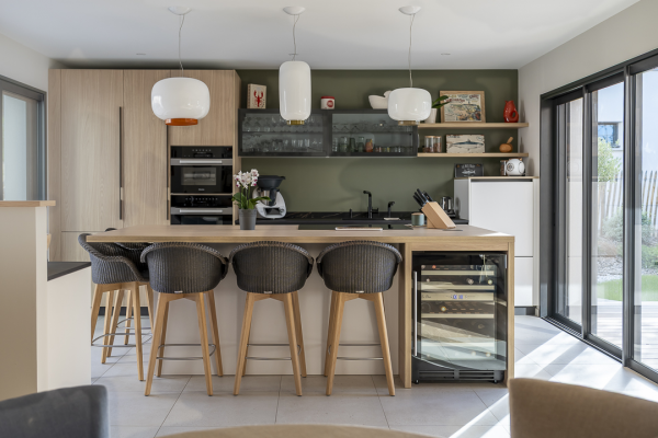 cuisine sur mesure blanc et bois Cabourg