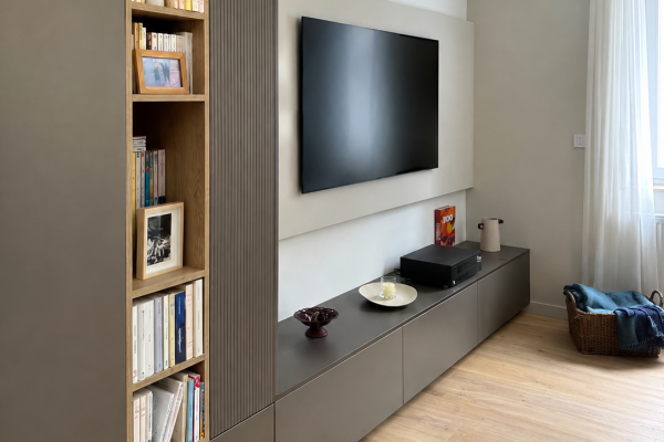 Meuble TV sur mesure à Cabourg laqué bronze métallisé
